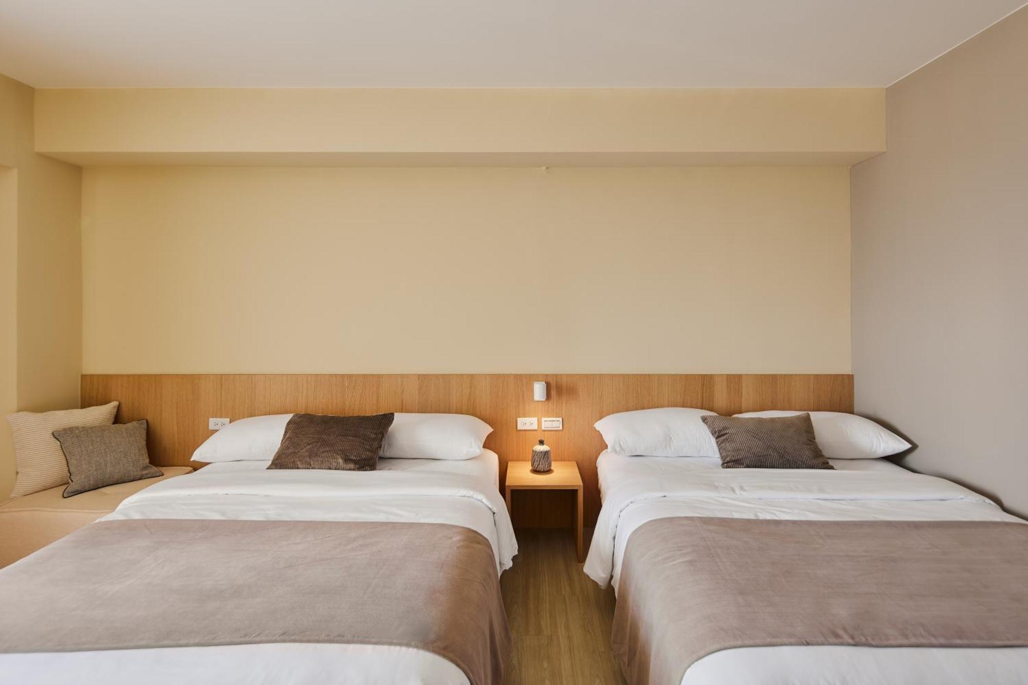 Brown House Hotel - Taipei Main Station ภายนอก รูปภาพ