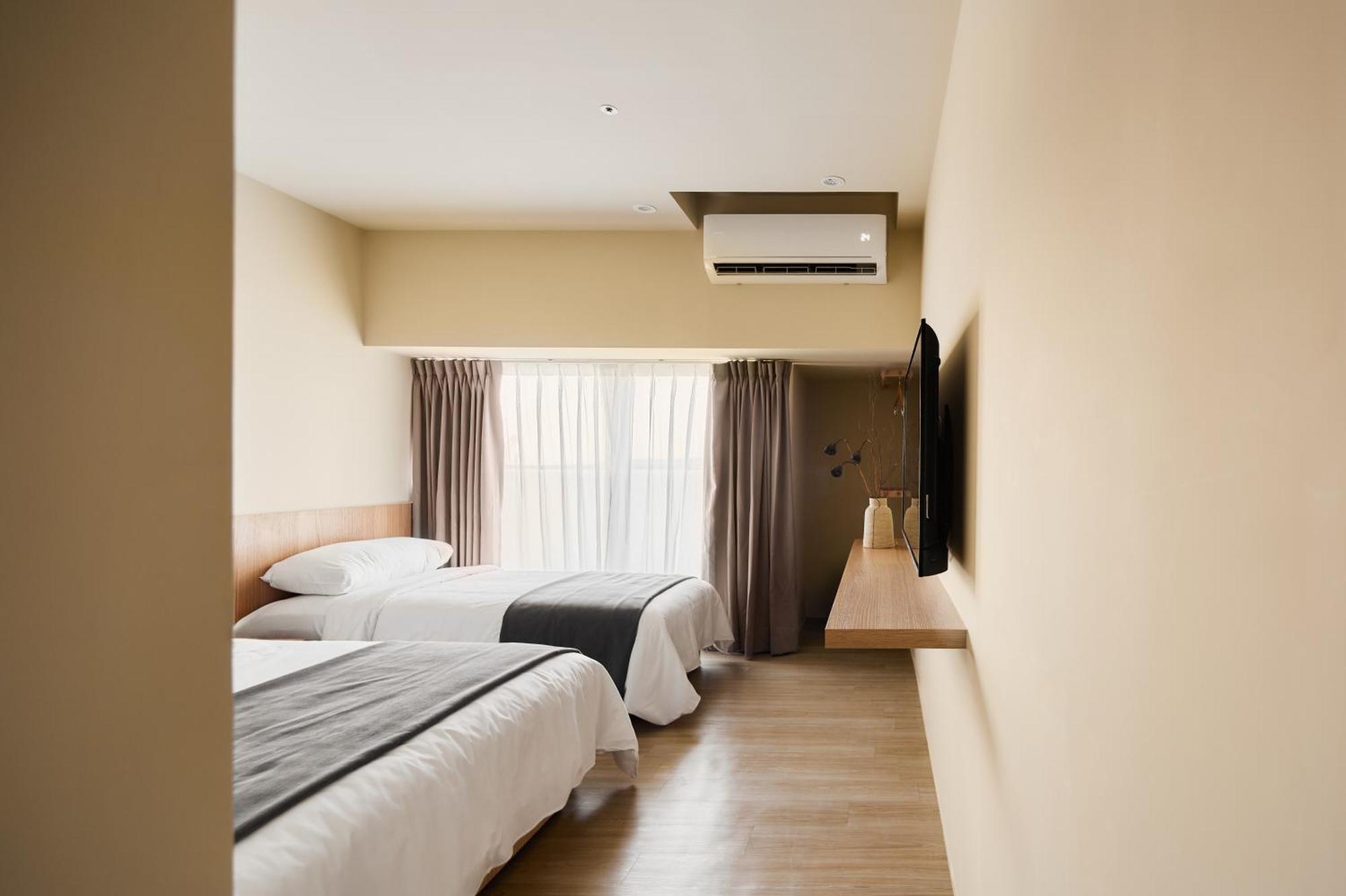 Brown House Hotel - Taipei Main Station ภายนอก รูปภาพ