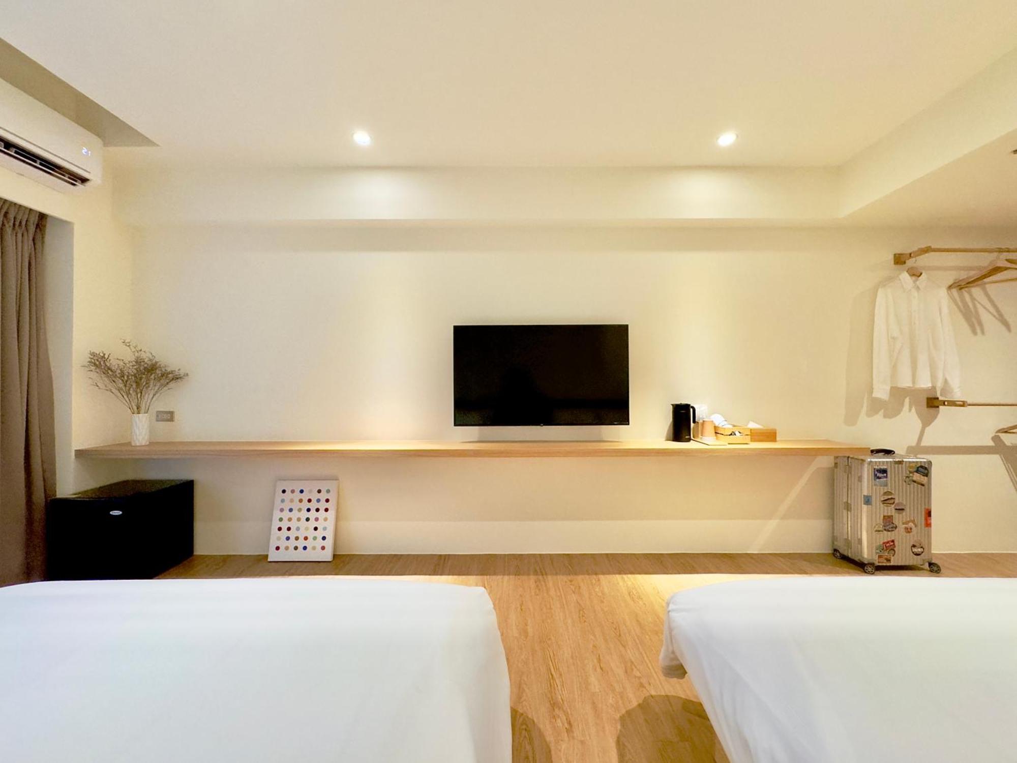 Brown House Hotel - Taipei Main Station ภายนอก รูปภาพ